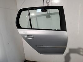Puerta trasera derecha