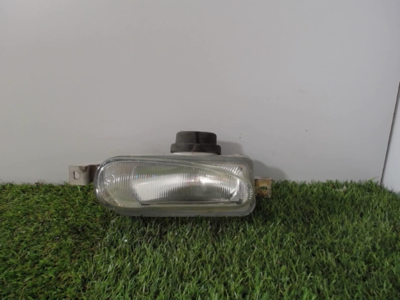 Anti brouillard droit (feux)