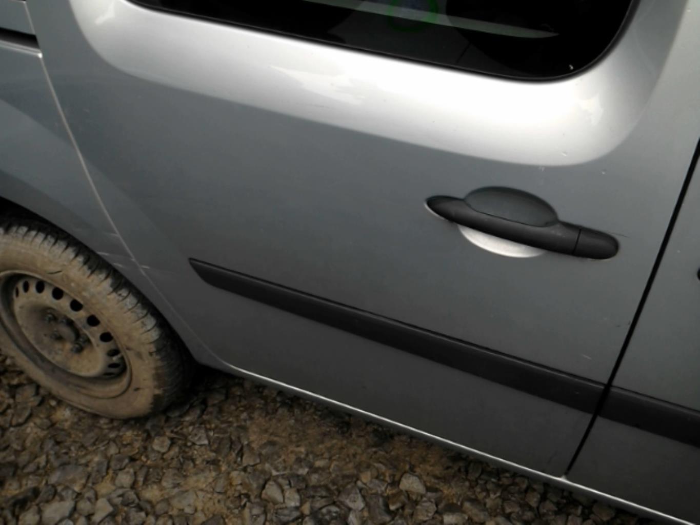 Poignee porte arriere droit