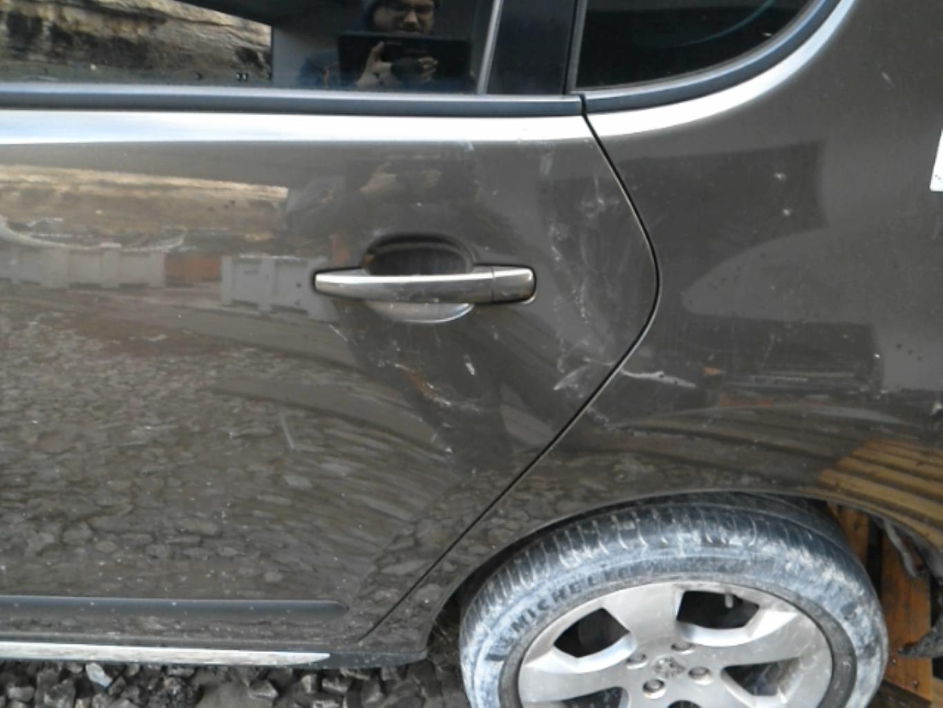 Poignee porte arriere gauche