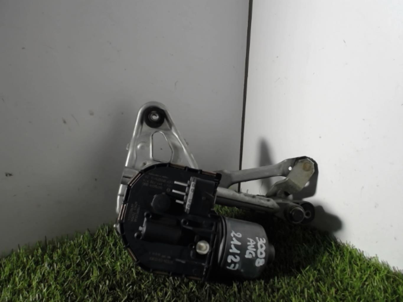 Moteur essuie glace avant gauche