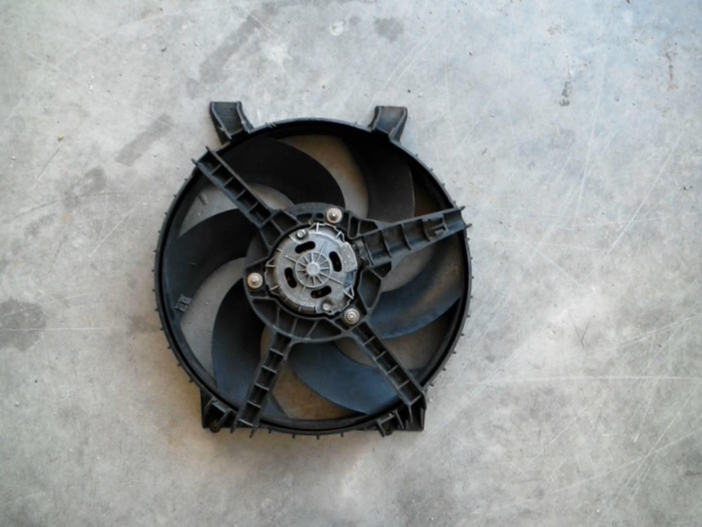 Moto ventilateur radiateur