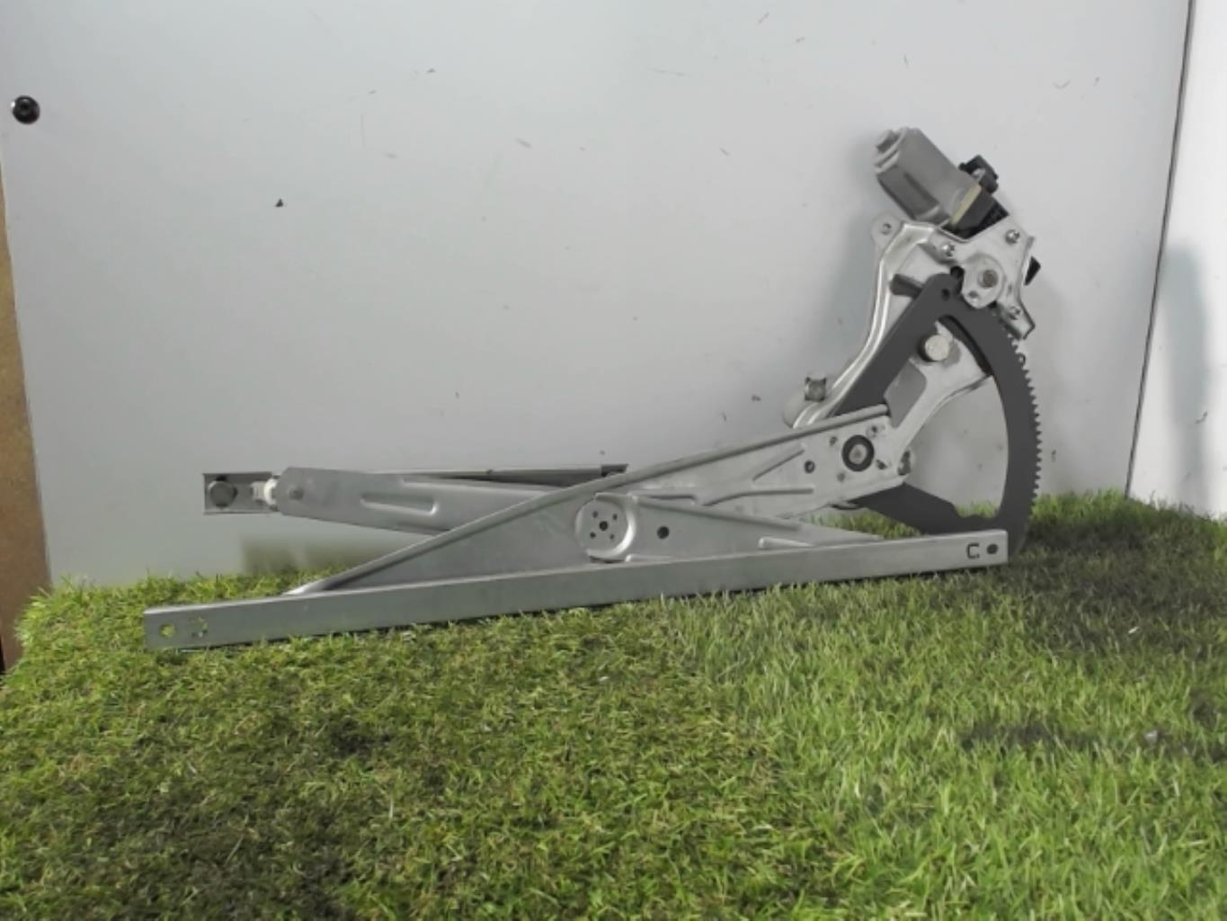 Leve vitre electrique avant droit