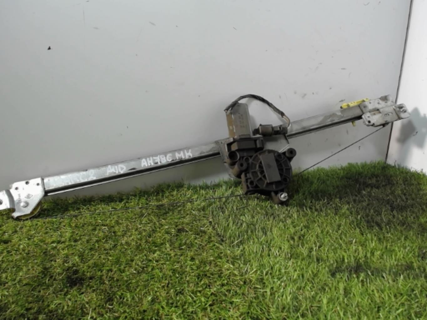 Leve vitre electrique avant droit