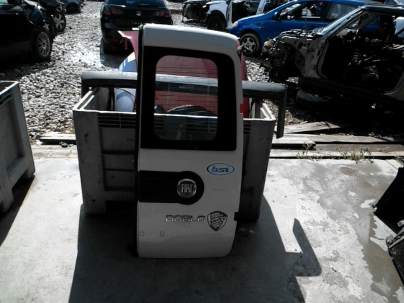 Porte de coffre droit
