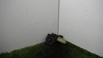 Moteur leve vitre avant droit