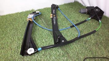 Leve vitre electrique avant droit