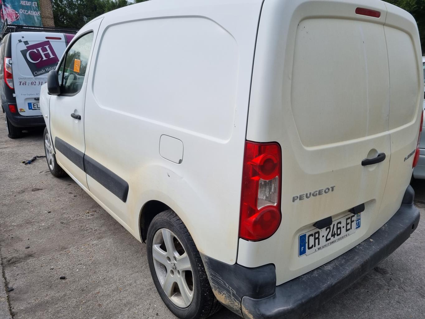 Moteur essuie glace avant