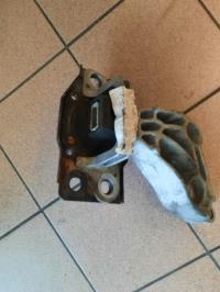 Supporto motore destro