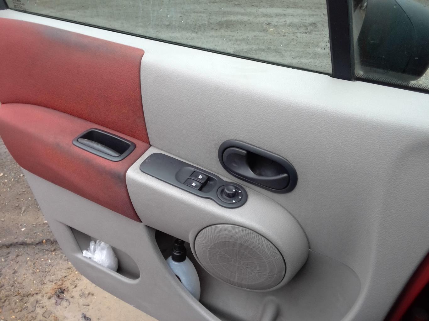 Leve vitre electrique avant gauche