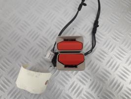 Attache ceinture arriere centrale