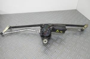 Motore tergicristallo anteriore