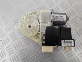 Moteur leve vitre avant droit