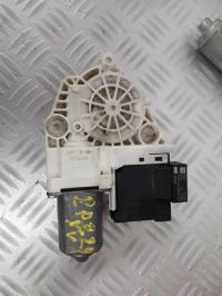 Moteur leve vitre avant gauche