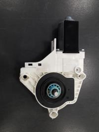 Moteur leve vitre avant droit