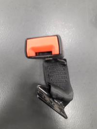 Attache ceinture arriere gauche