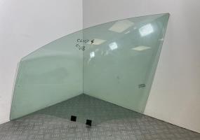 Vitre avant gauche