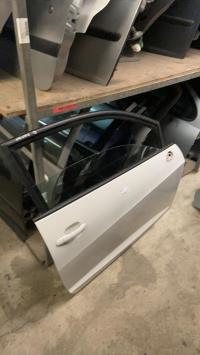 Porte avant droit