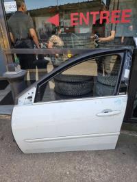 Porte avant gauche