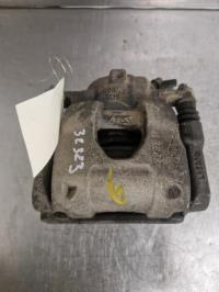 Etrier avant gauche (freinage)