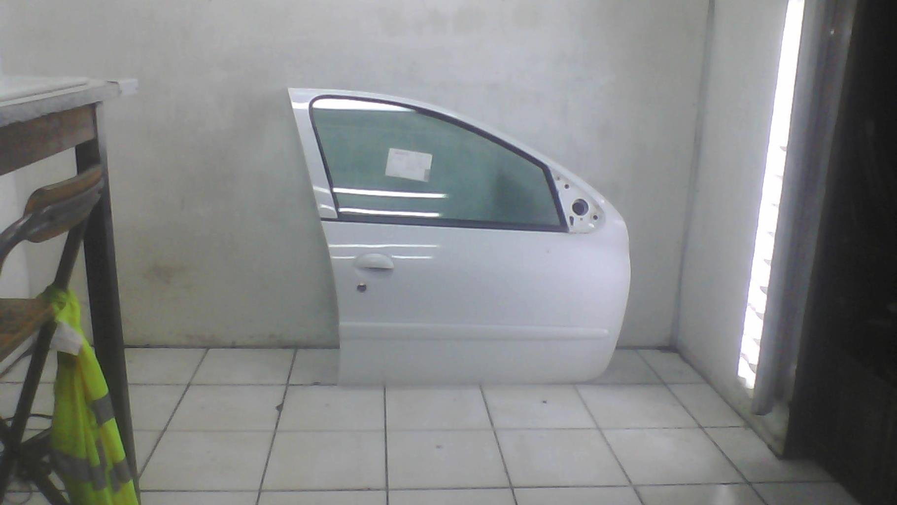 Porte avant droit