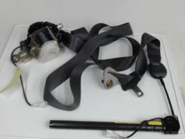 Ceinture avant gauche