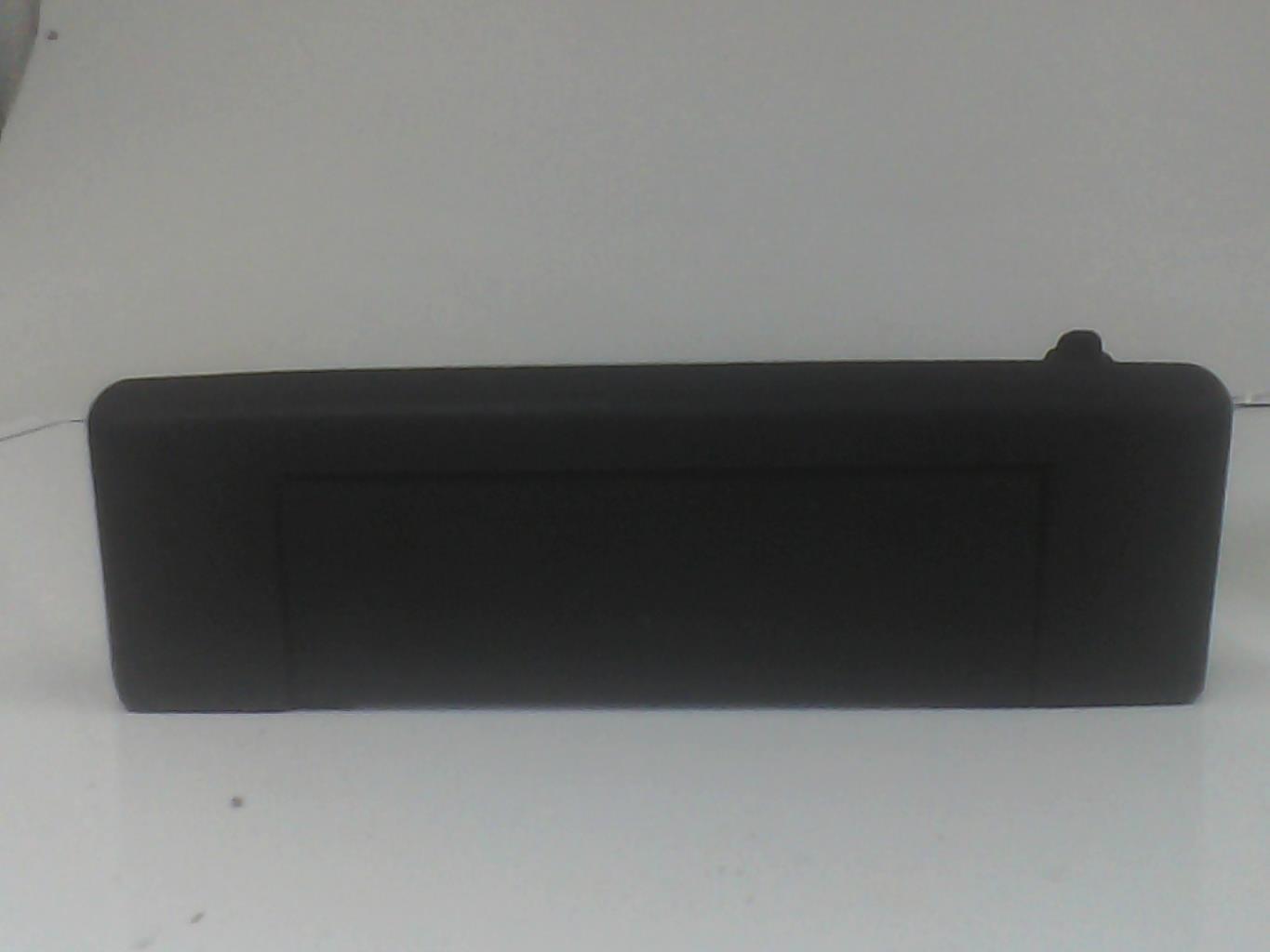 Poignee porte avant gauche