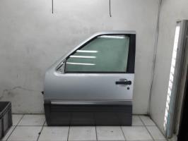 Porte avant gauche