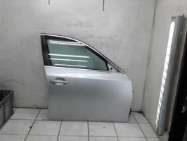 Porte avant droit