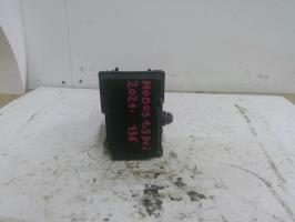 Bloc ABS (freins anti-blocage)