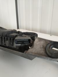 Moteur essuie glace avant