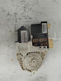 Moteur leve vitre avant droit