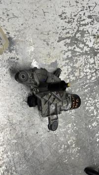 Moteur essuie glace avant droit