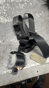 Ceinture avant droit