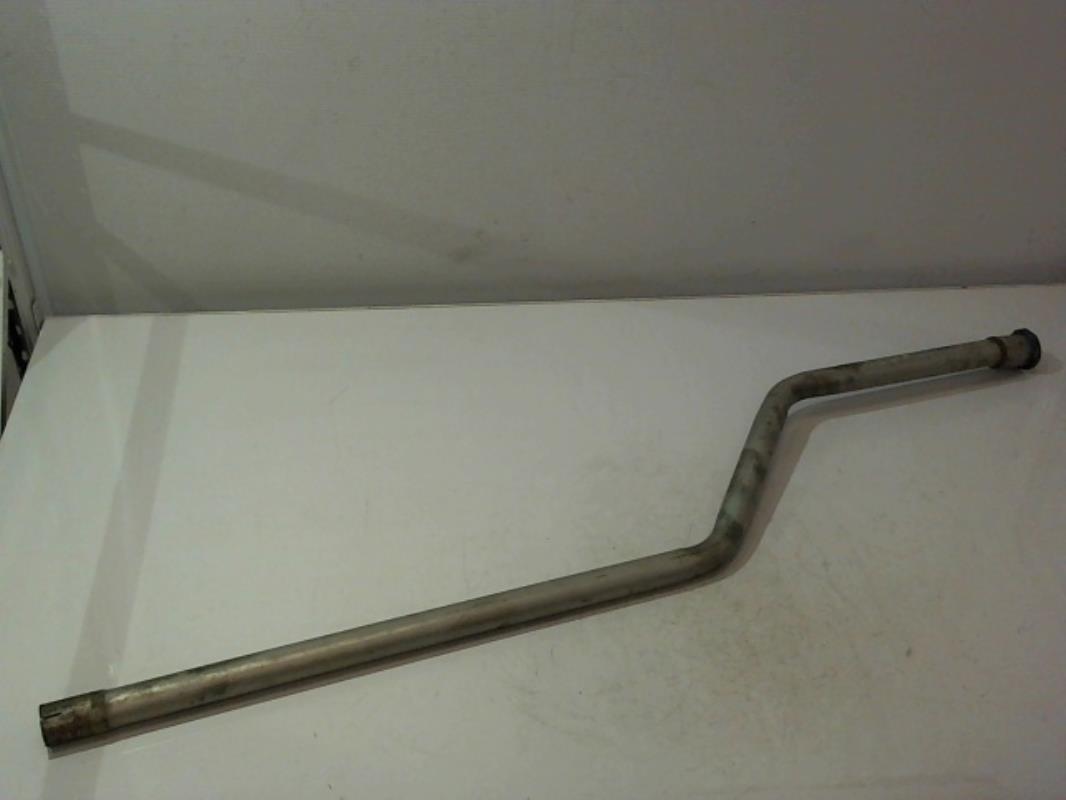 Tube intermediaire (echappement)