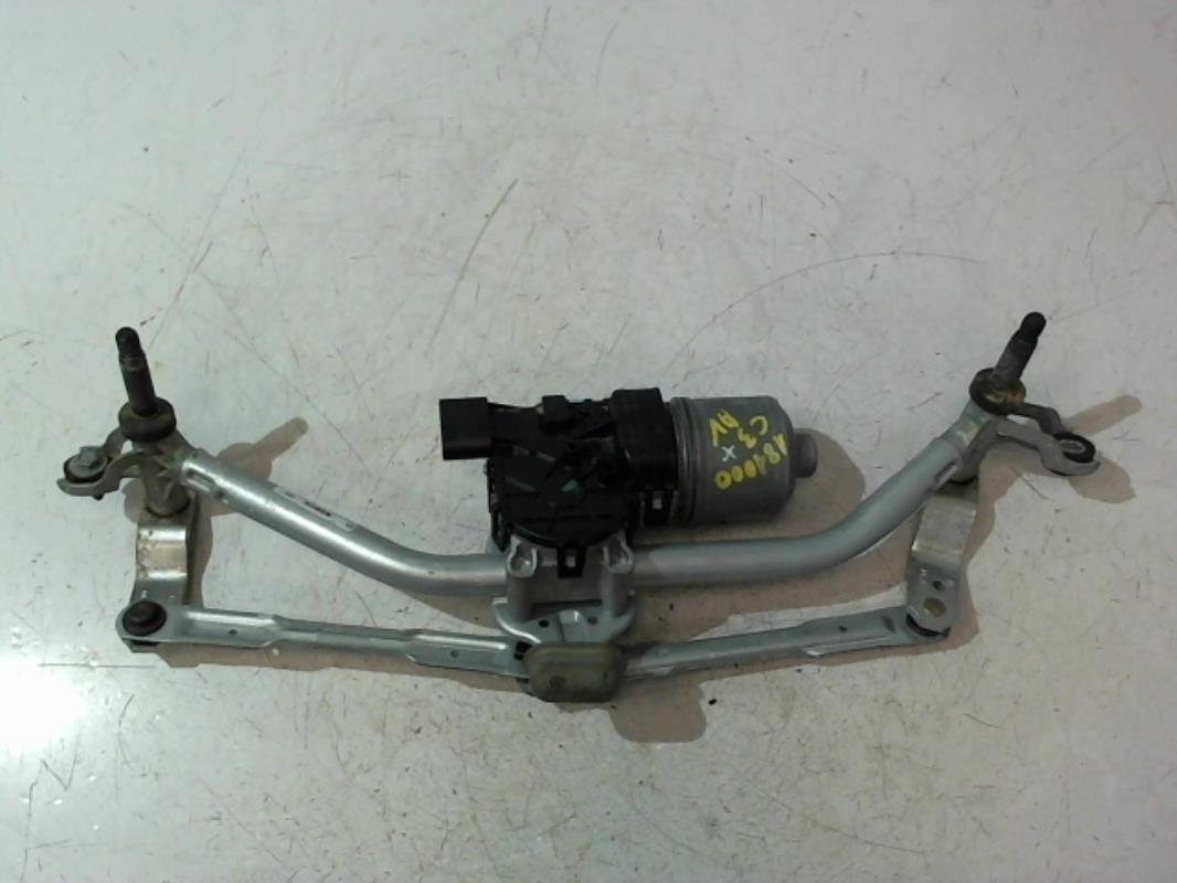 Moteur essuie glace avant