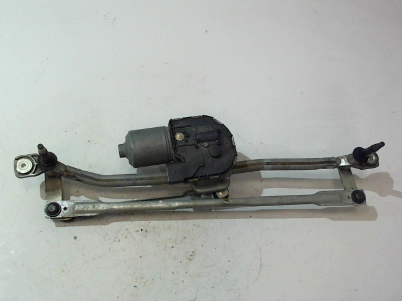 Moteur essuie glace avant