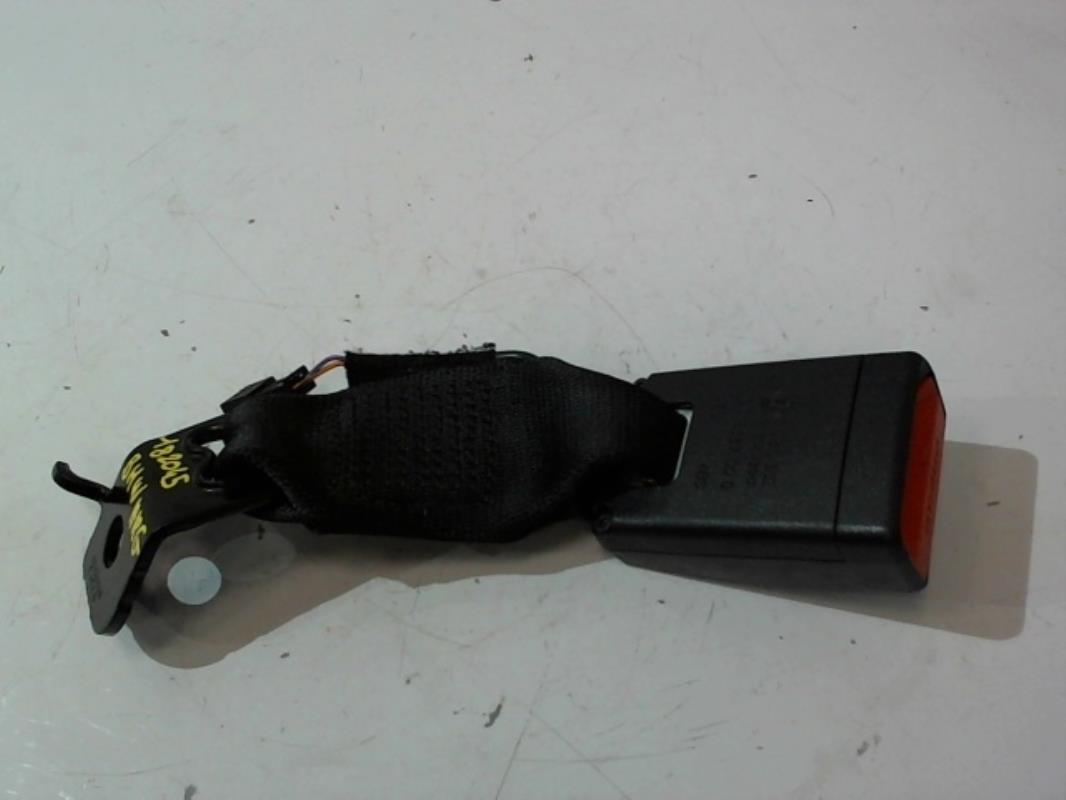 Attache ceinture arriere gauche