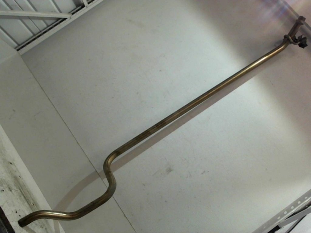 Tube intermediaire (echappement)