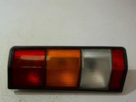 Feu arriere principal droit (feux)