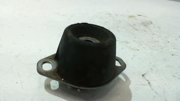 Support moteur gauche