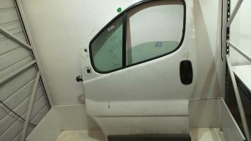 Porte avant gauche