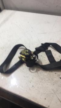 Ceinture avant droit