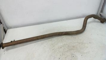 Tube intermediaire (echappement)