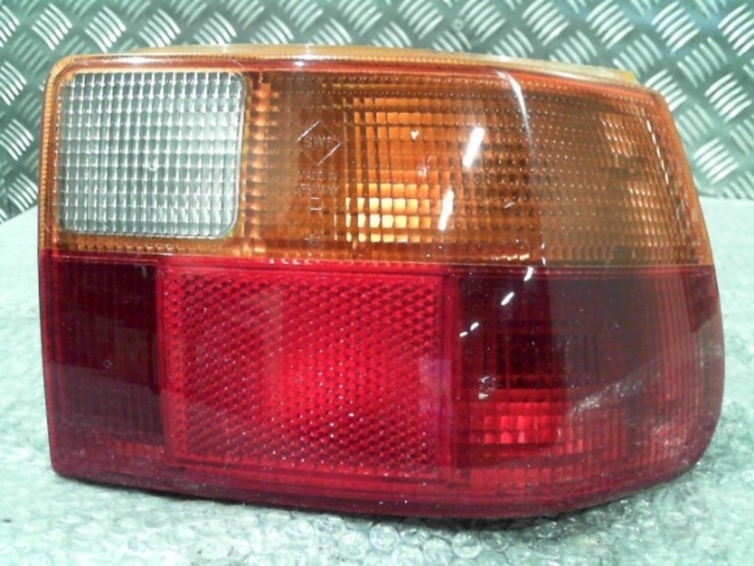Fanale posteriore principale destro (luci)
