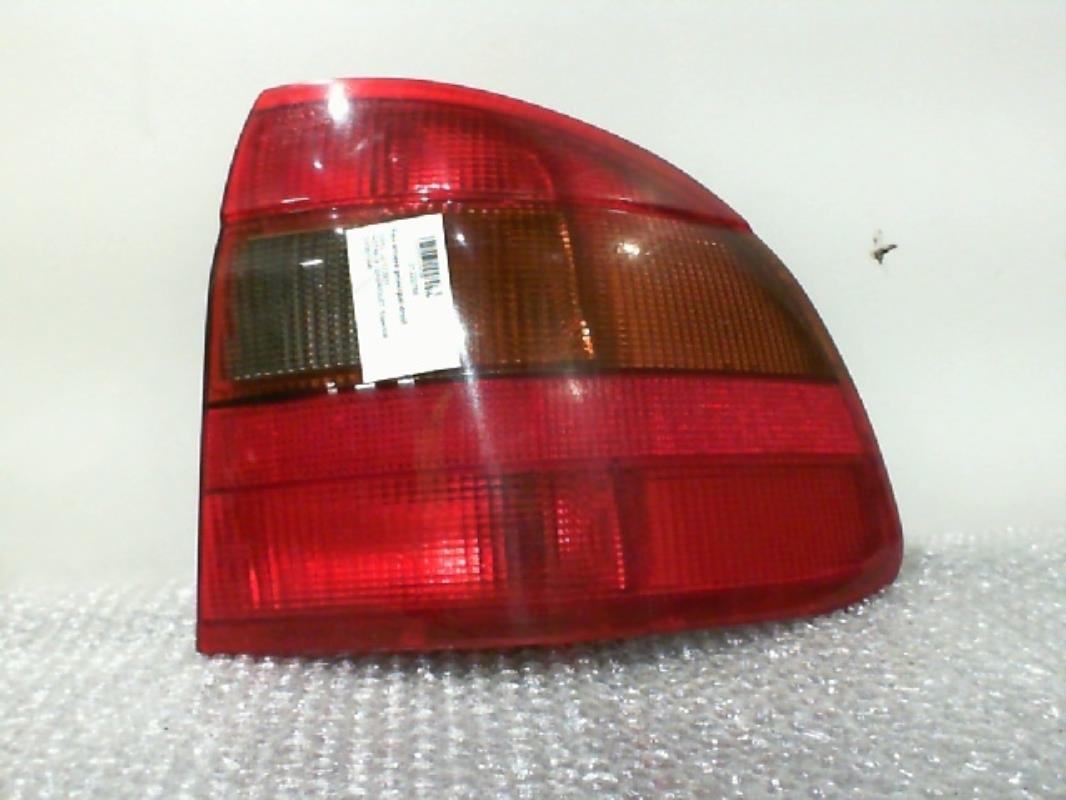 Fanale posteriore principale destro (luci)