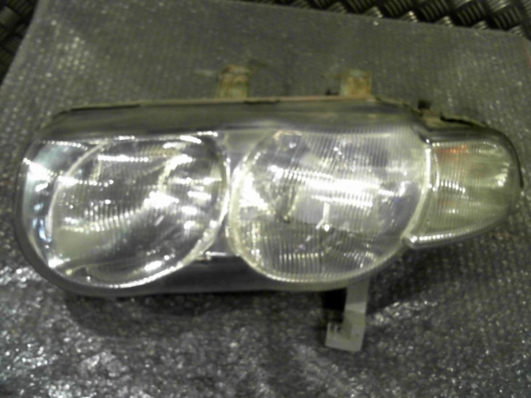 Óptica delantera principal izquierda (luces) (faro)