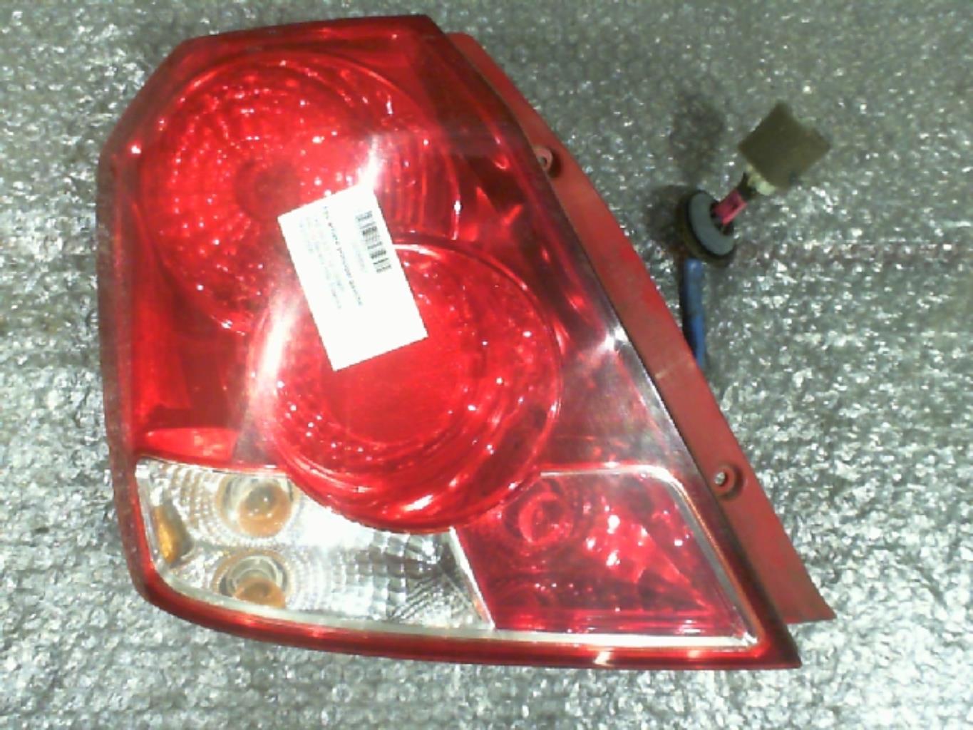 Fanale posteriore principale sinistro (luci)