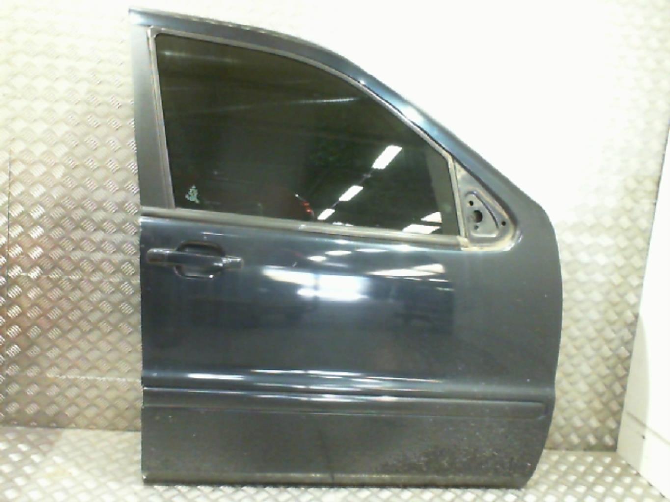 Porte avant droit