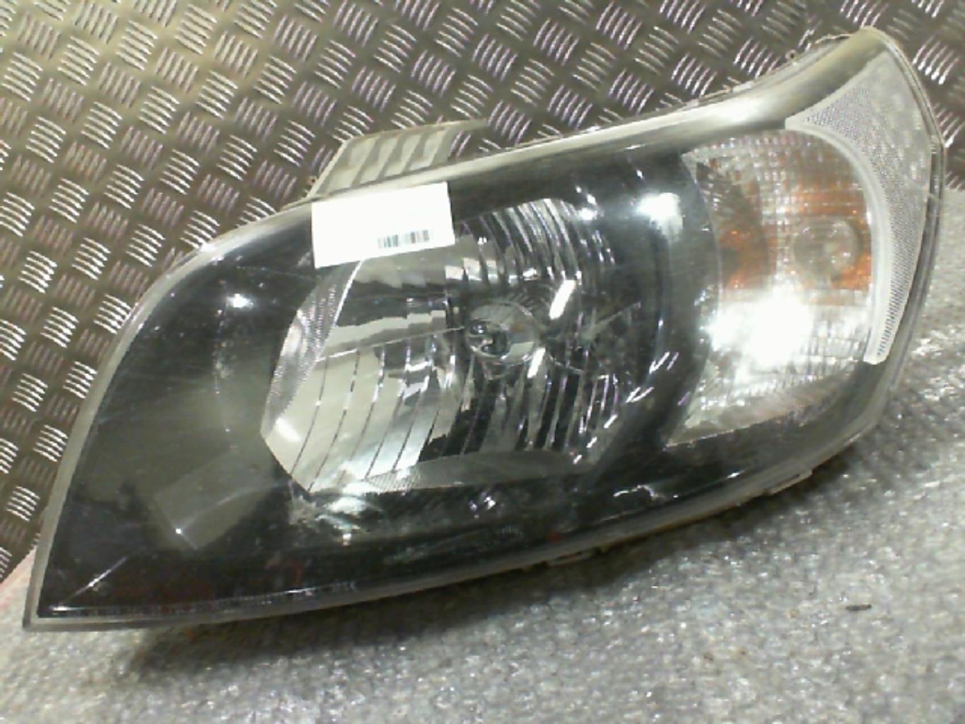 Gruppo ottico anteriore principale sinistro (luci)(faro)
